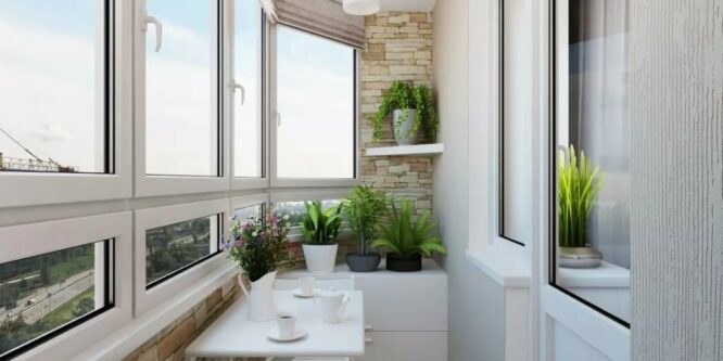 Делаем балкон уютным: теплое остекление Rehau и пластиковые балконные двери